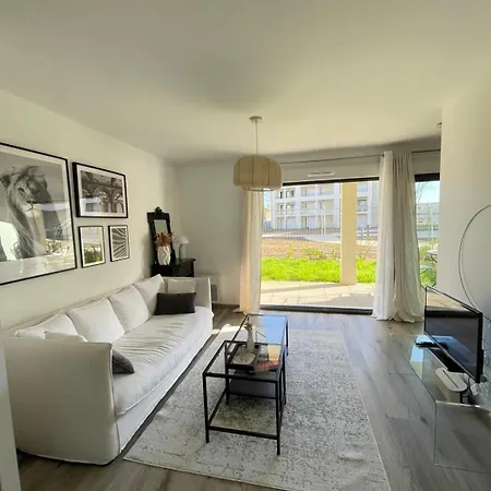 Sublime Avec Jardin - 5 Mn A Pied Des Halles Et Plages Apartment *
