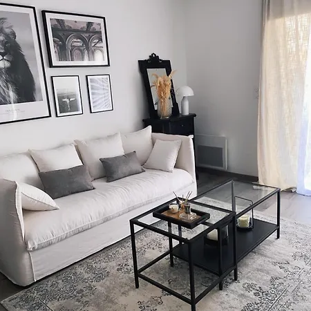 Sublime Avec Jardin - 5 Mn A Pied Des Halles Et Plages Apartment